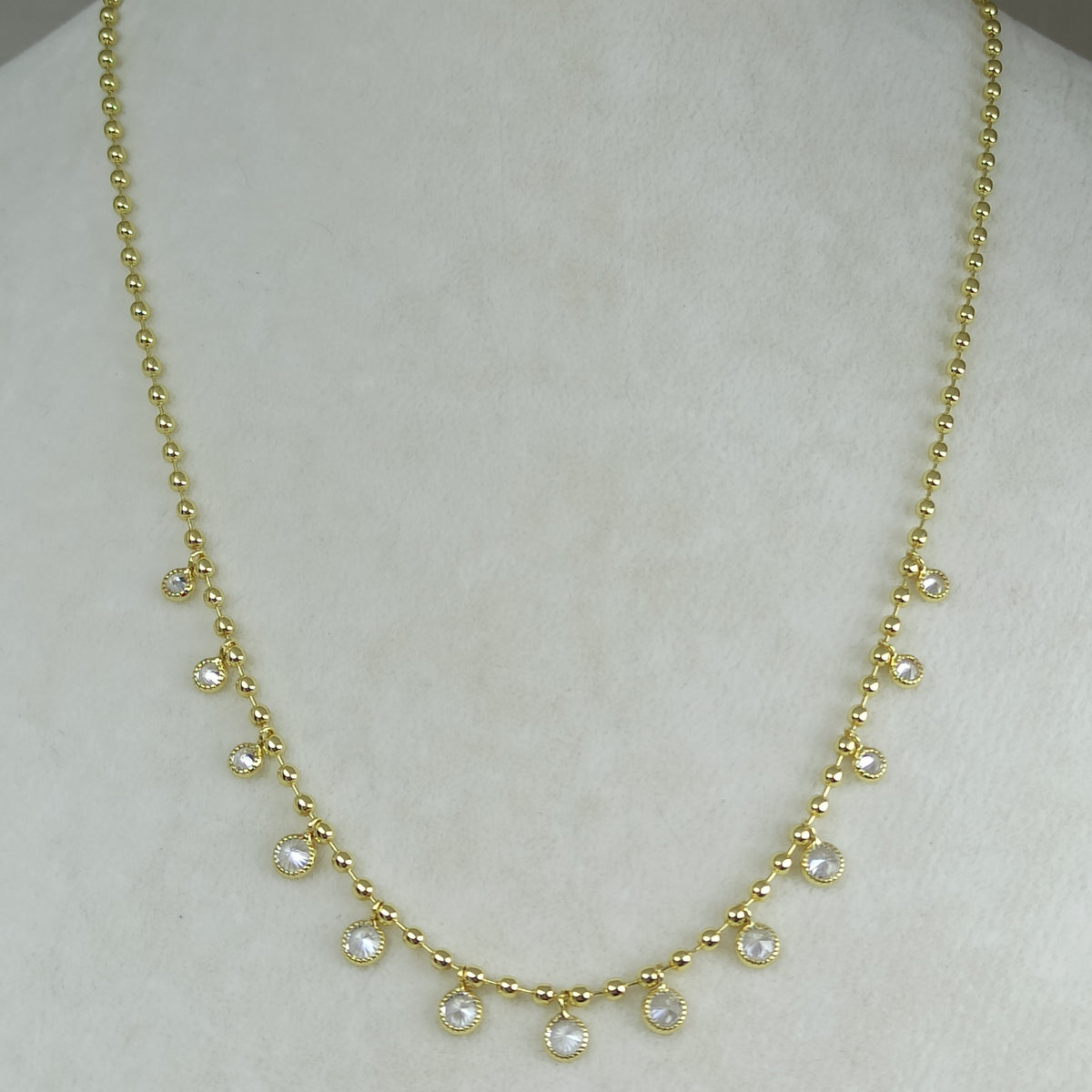 Altın Renk Vip 14K İnce ve Baget Taş Detaylı Küre Zincirli Kolye (45+5 cm)