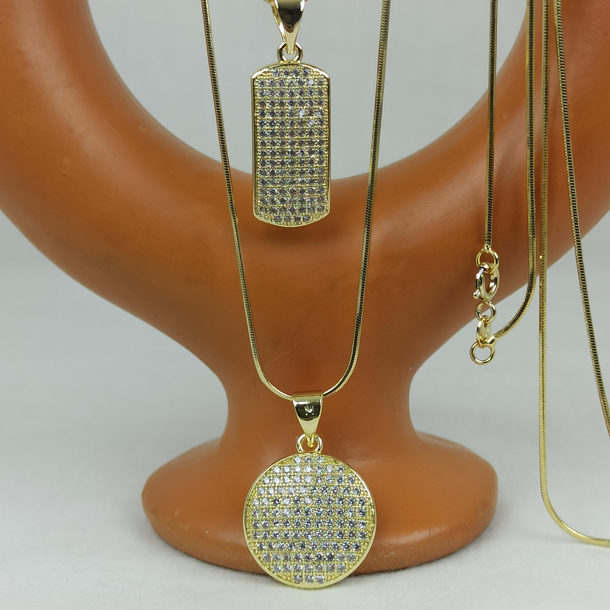 Altın Renk Vip 14K Taş Detaylı Dikdörtgen Uçlu Kolye (60cm)
