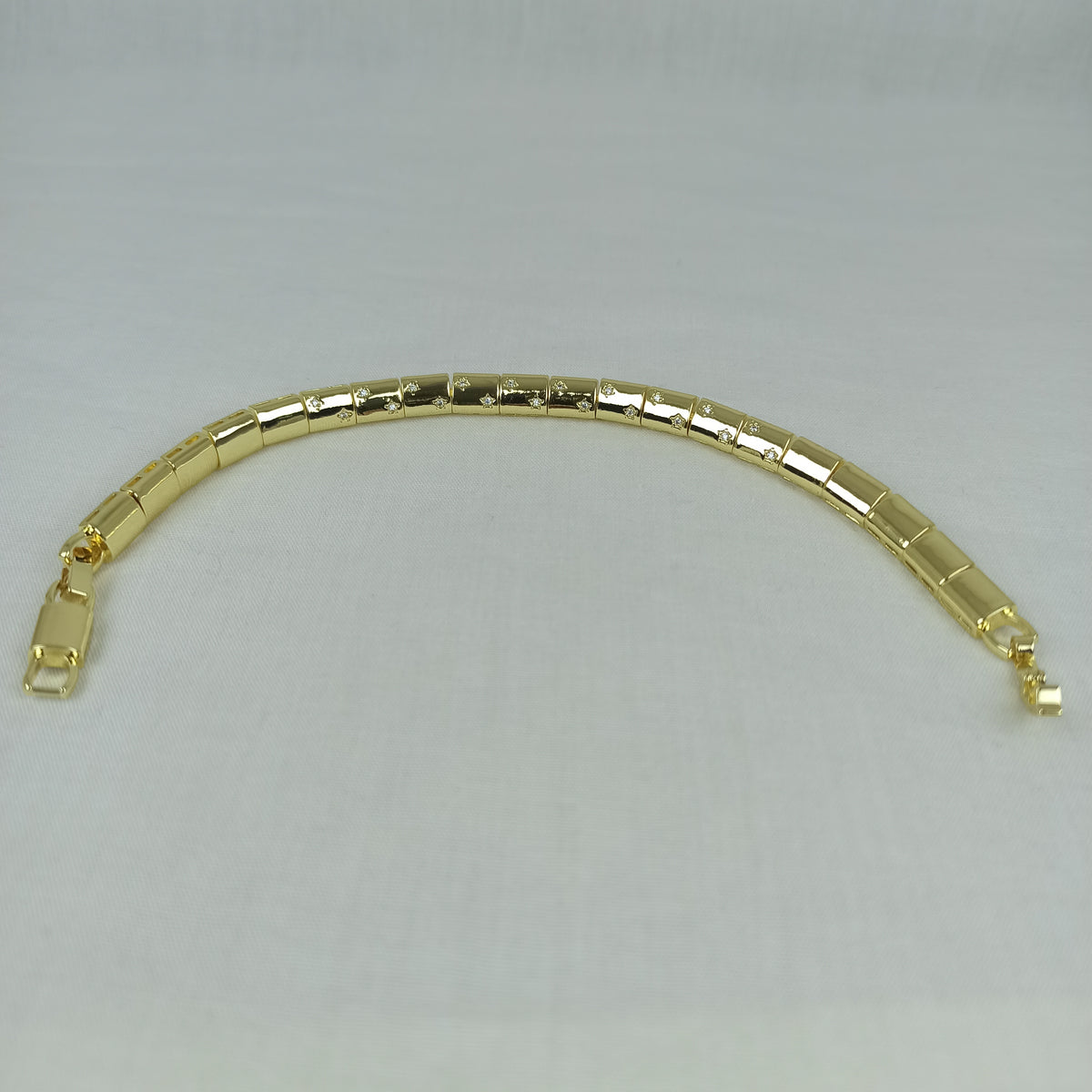 Gold Color Vip 14K Minimal Stone Detailed Chain Bracelet