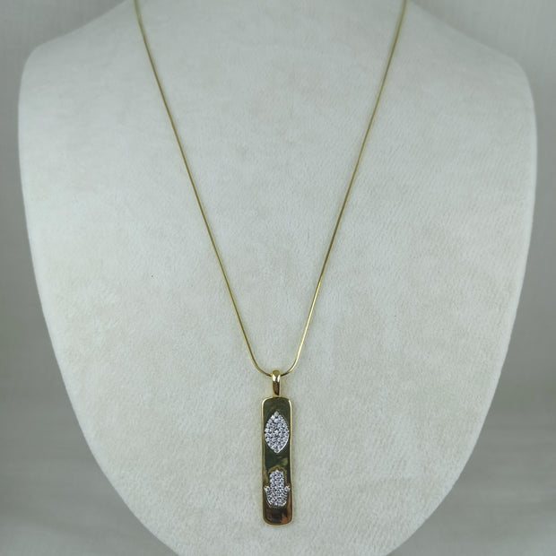 Altın Renk Vip 14K Yaprak ve Fatma Ana Eli Taş Detaylı Dikdörtgen Kolye Ucu (Zincir dahil değildir)