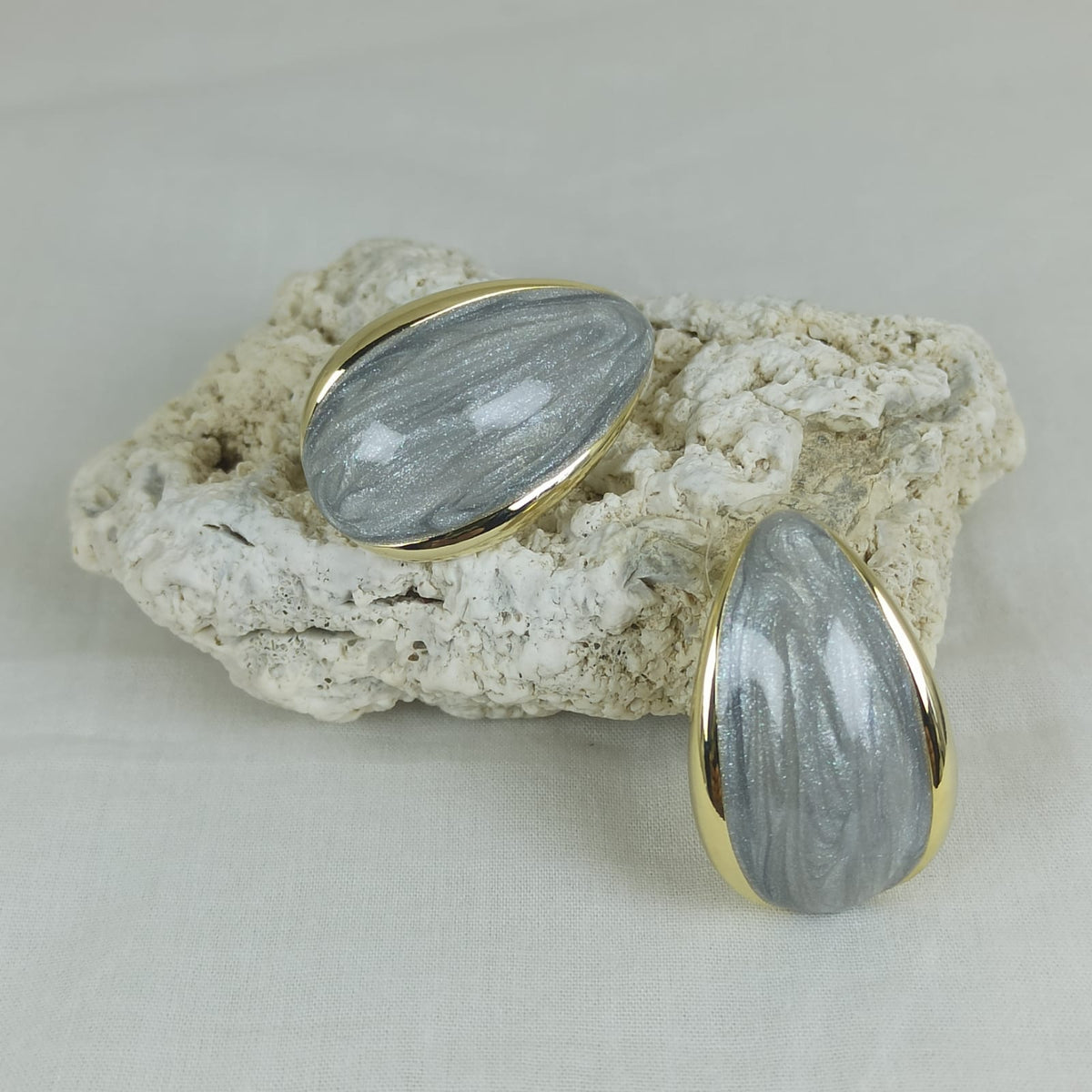 Altın Renk Çelik 14K Damla Form İki Renk Küpe (25mm)
