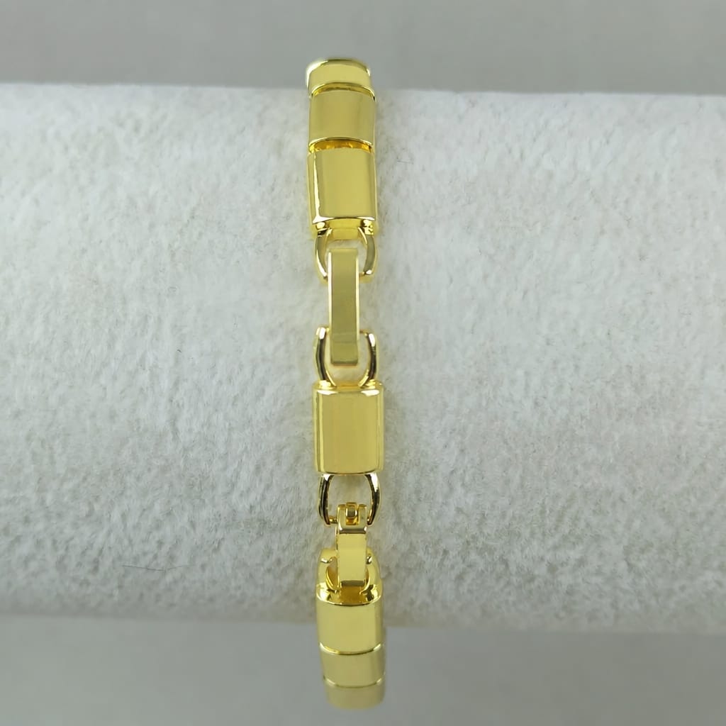 Gold Color Vip 14K Minimal Stone Detailed Chain Bracelet