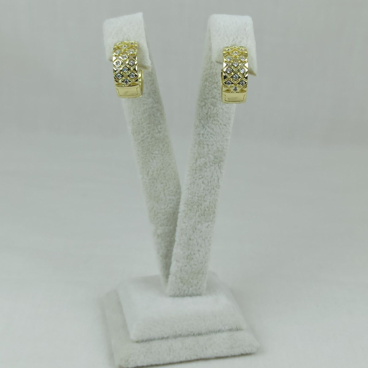 Altın Renk Vip 14K Zirkon Taş Detaylı Geometrik Halka Küpe (15mm)