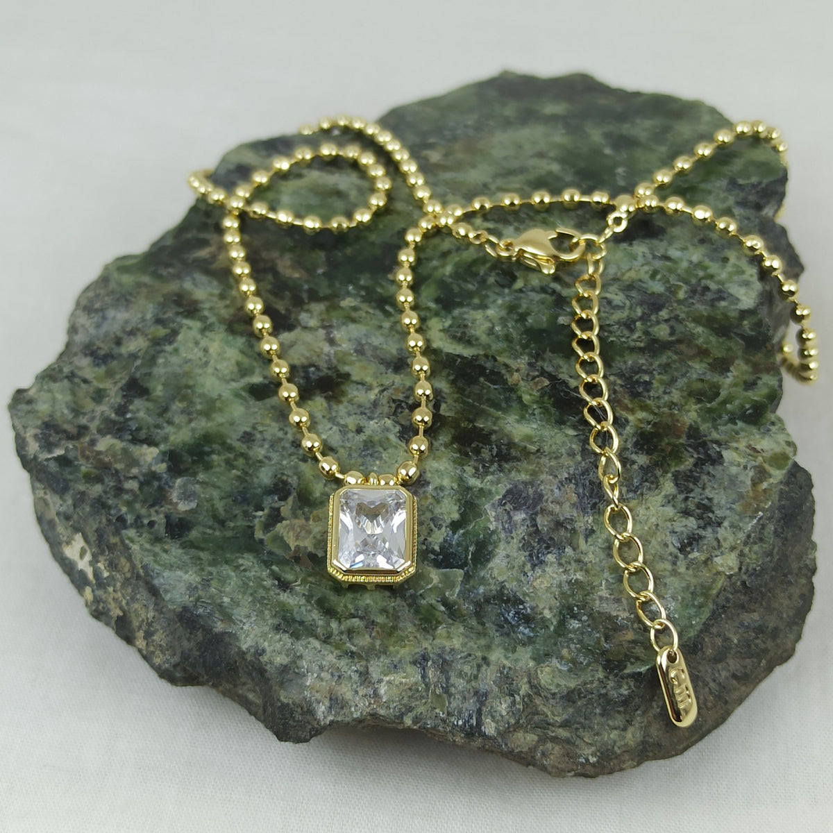 Altın Renk Vip 14K Kare Baget Taş Detaylı Kolye (45+5 cm)