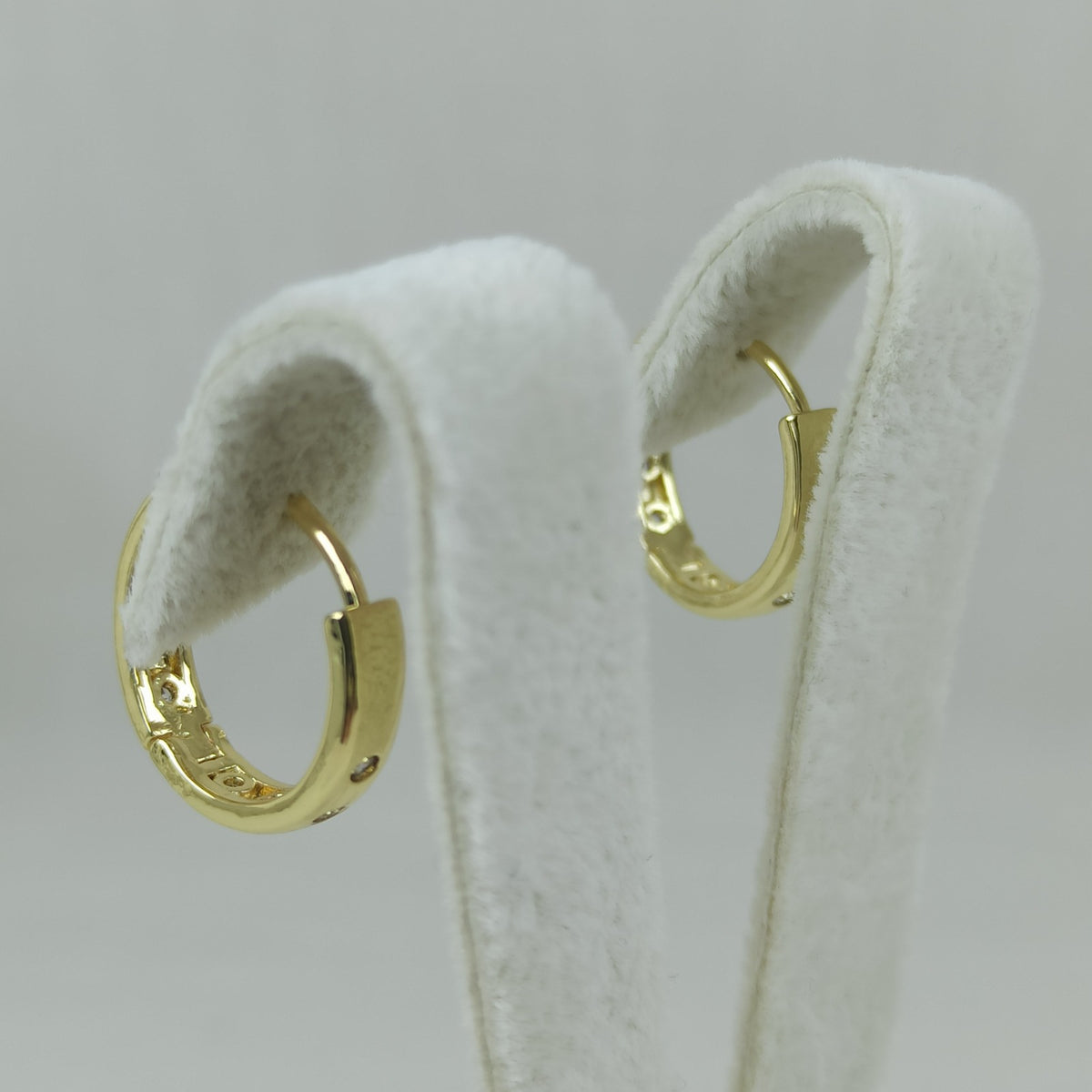 Altın Renk Vip 14K Zirkon Taş Detaylı Klasik Halka Küpe (15mm)