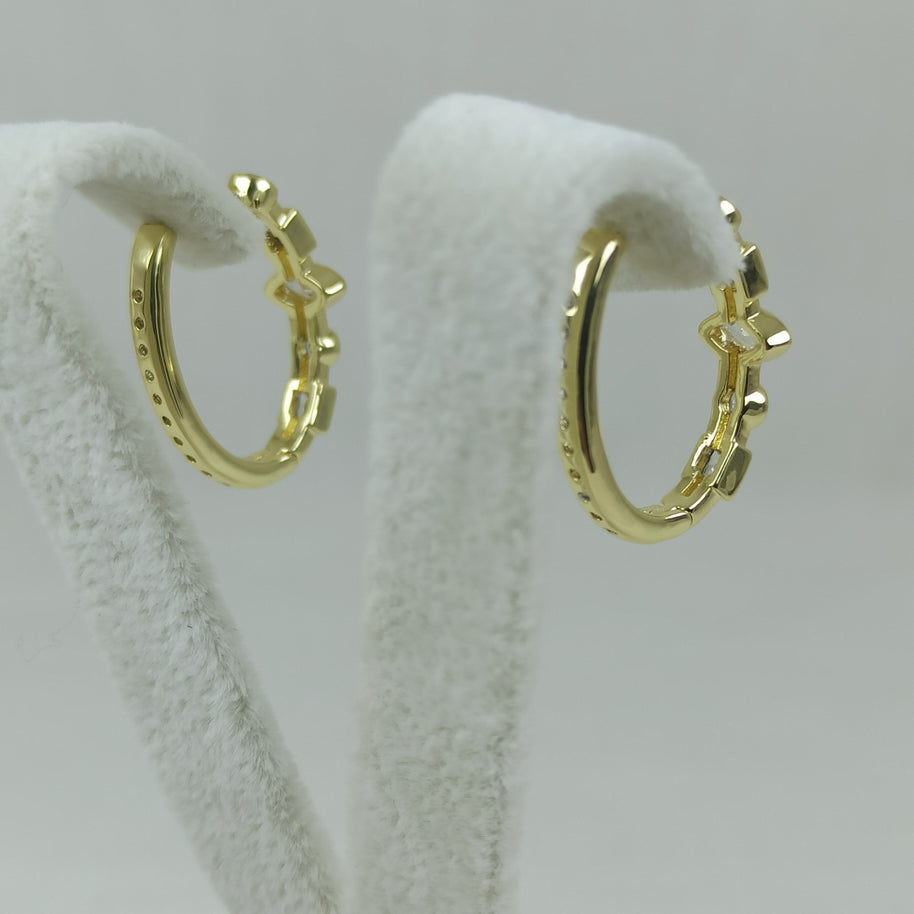 Altın Renk Vip 14K Geometrik Zirkon Taş Detaylı Halka Küpe (20mm)