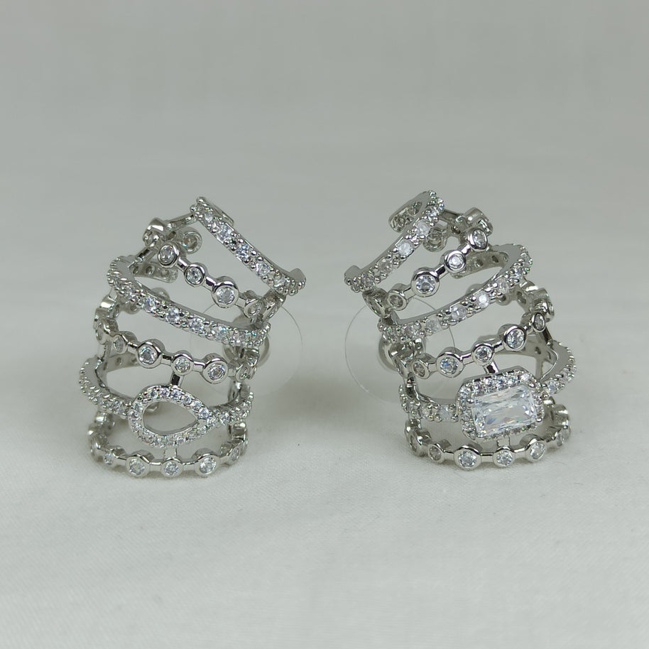 Gümüş Renk Çelik 14K Çok Sıralı Zirkon Taşlı Halka Küpe (20mm)